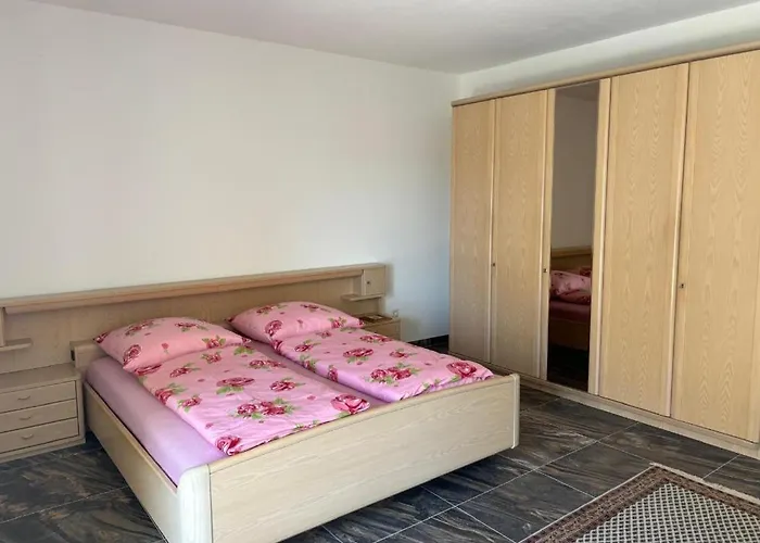 Апартаменты Antonella Стариград-Пакленица