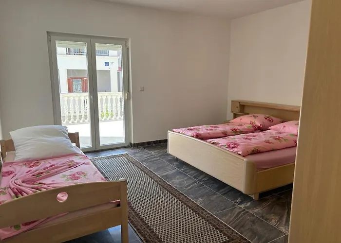 Antonella * 스타리그라드 파클레니차