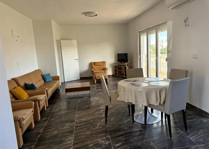 Antonella Апартаменты Стариград-Пакленица